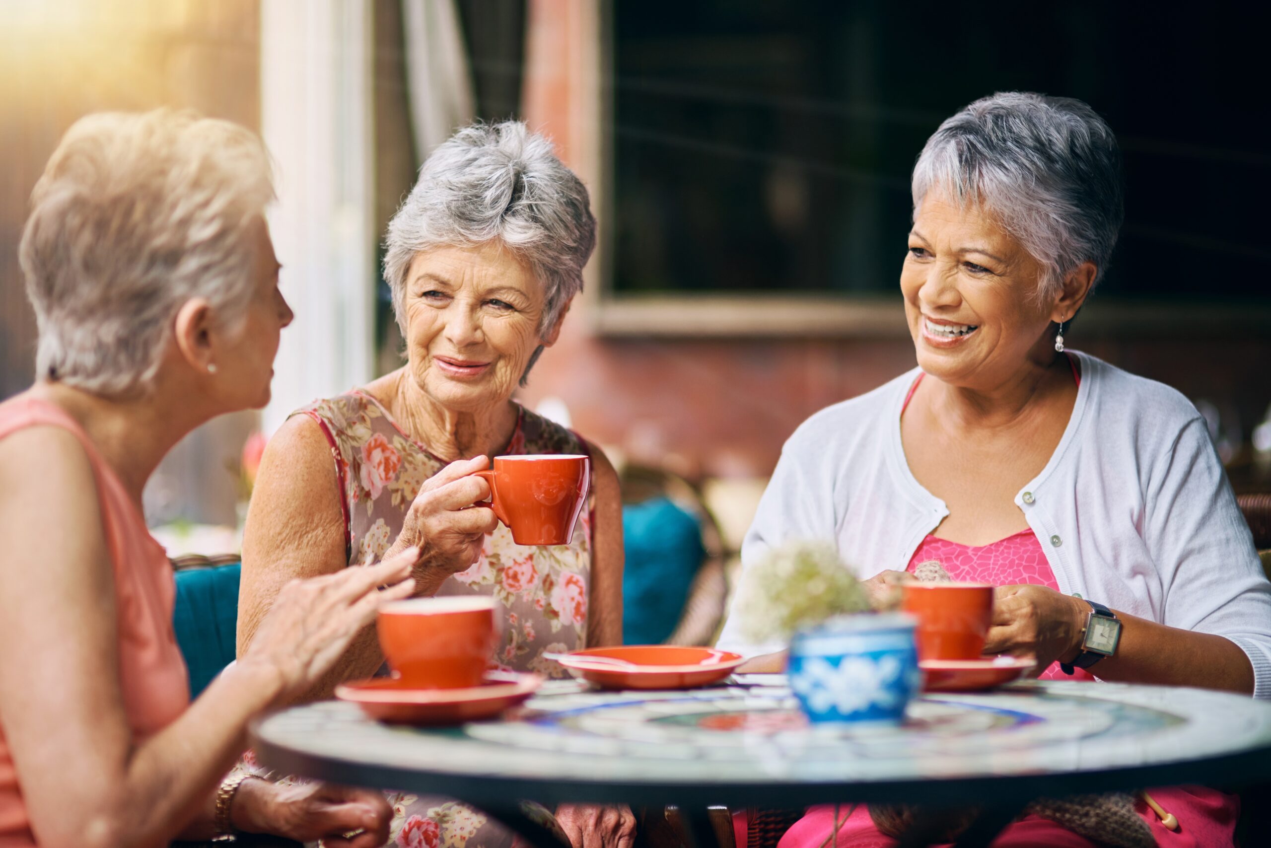 Senior-ladies-drinking-coffee-scaled